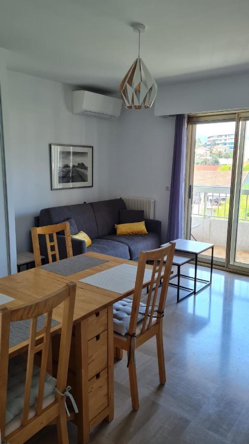 2P Entierement Climatise I Bien Insonorise I Wifi I A 300 M De La Mer I Restaurants Commerces Et Transports A 5Mn A Pied I Ideal 2 Personnes I Possibilite 4 Avec Canape Lit De Qualite I Tres Belle Douche Cagnes-sur-Mer Exterior foto